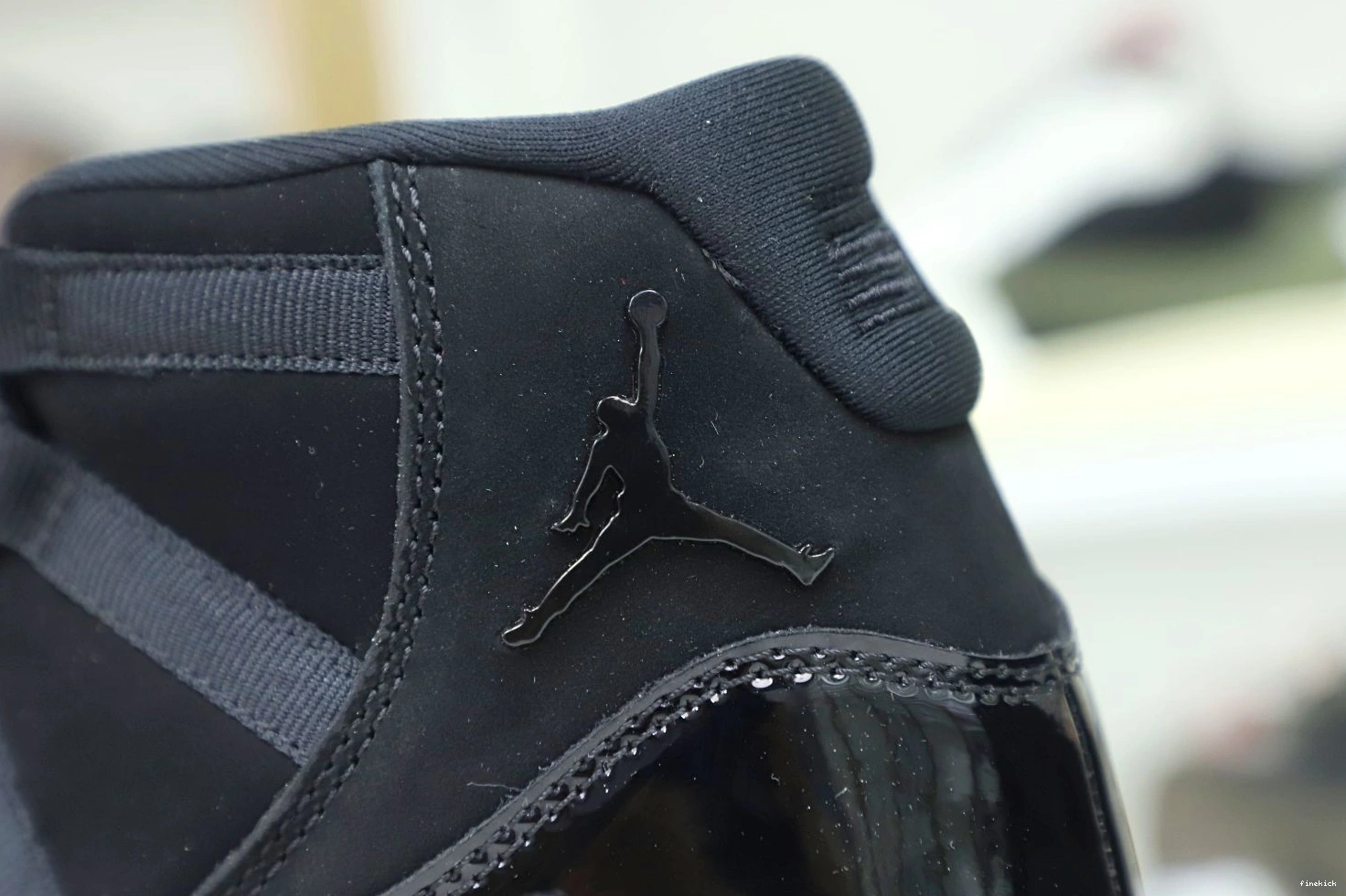 JORDAN 'CAP RETRO 11 AND GOWN' AIR 1022